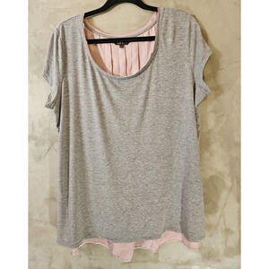 DH3 Size XL Gray and Pink Scoop Neck Short Sleeve Pleated Back Top